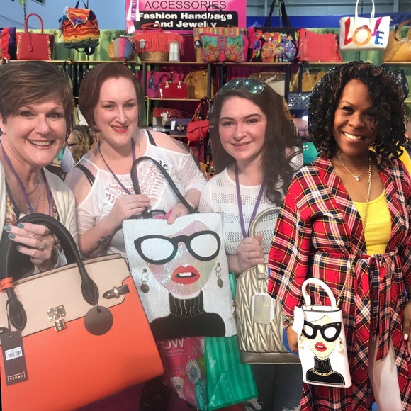 DIVA LADY W/SUNGLASSES FAB TRENDY BAG❤️ HOT STYLE PURSE Clutch HANDBAG NWT - Picture 8 of 12